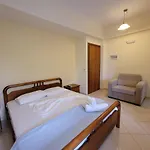 Mihasi מלון 3*