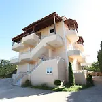 Mihasi מלון