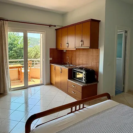 Mihasi Hotel Ksamil